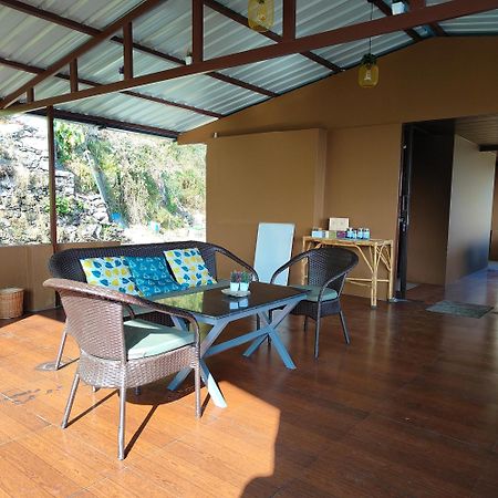 Cafe Buransh Villa Sari Ngoại thất bức ảnh