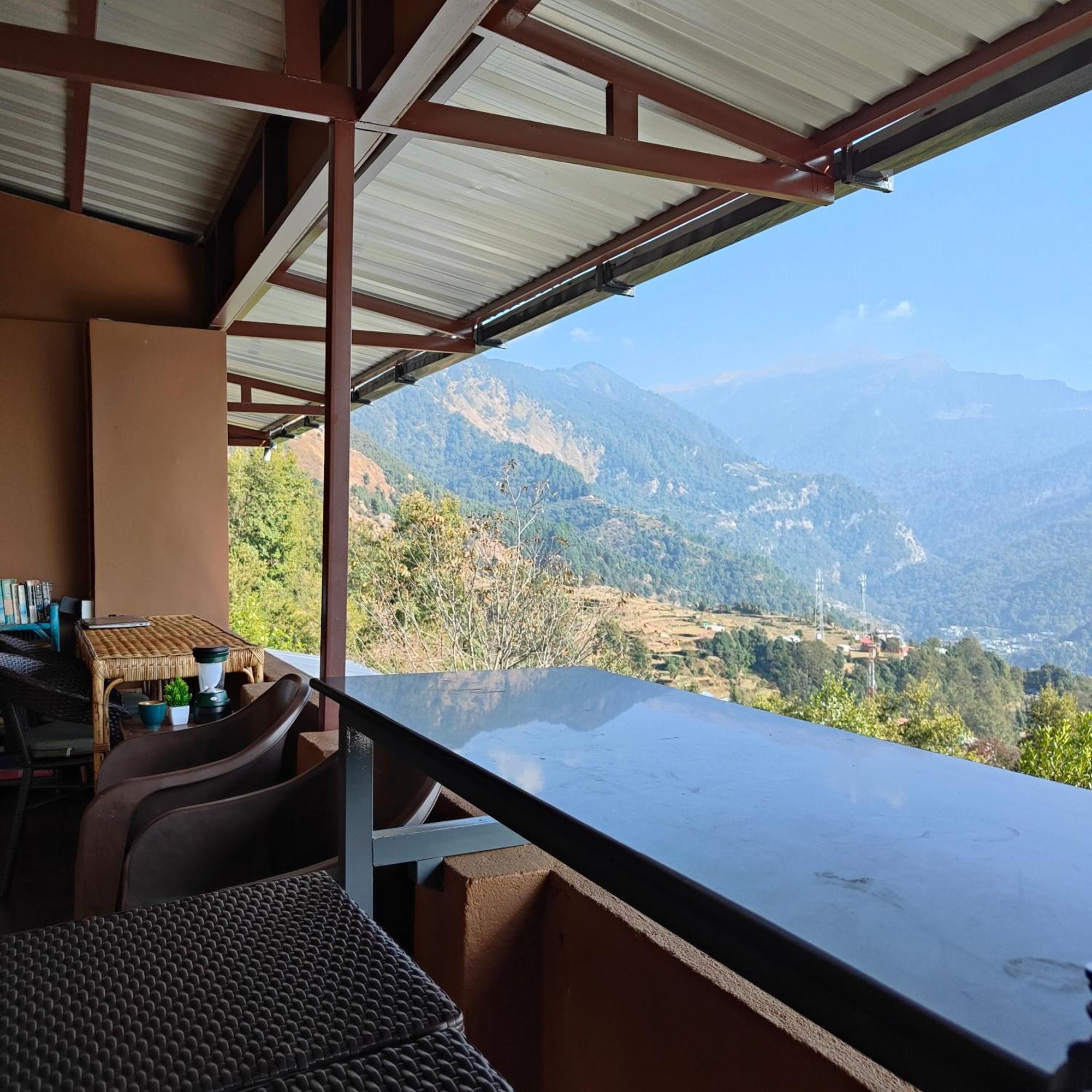 Cafe Buransh Villa Sari Ngoại thất bức ảnh