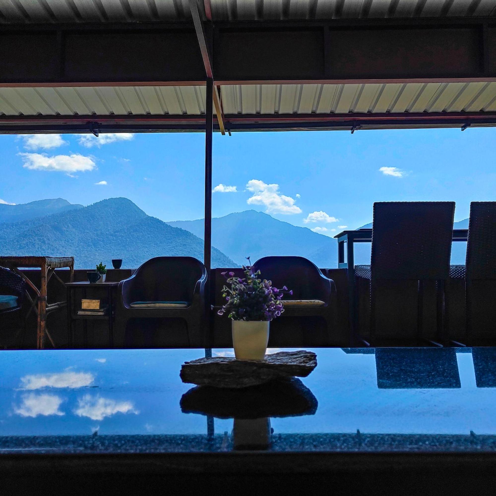 Cafe Buransh Villa Sari Ngoại thất bức ảnh